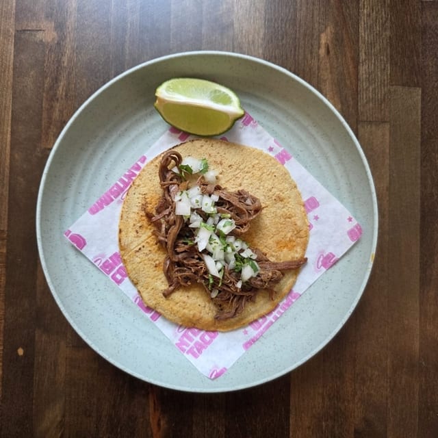 Taco Birria Maiz.
