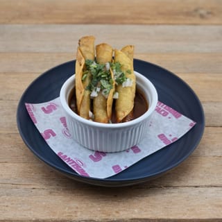 Flautas de Birria